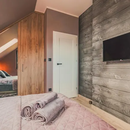 Przepiekny Orange Z Widokiem Na Skrzyczne - Sun&sport